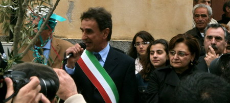 Il Sindaco Porcelli con Prefetto Maria Luisa Latella - foto Mazzocca
