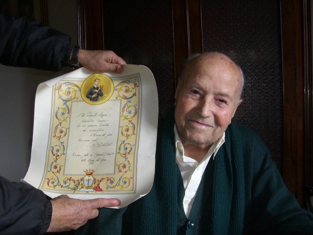Il diploma di riconoscenza dei Redentoristi ricevuto dalle mani del Cardinale Corrado Ursi a Tropea durante la festa di San Gerardo 1976.
